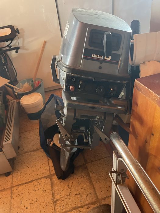 Motor fora de bordo yamanha 8