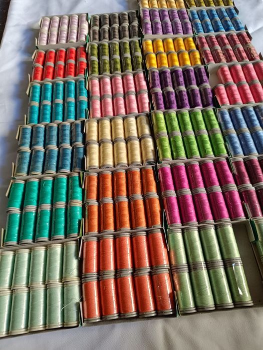 Linhas para maquina de costura doméstica