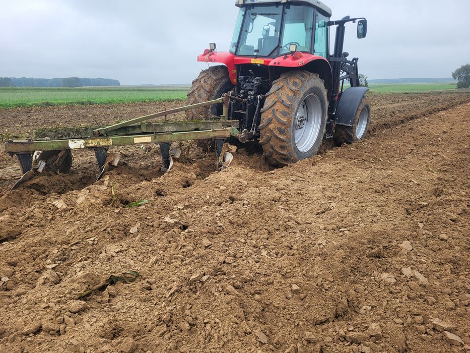 Massey Ferguson 6465 Valtra  Fendt