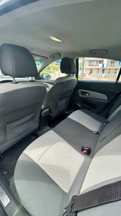 Chevrolet Cruze 1.6 LS GPL