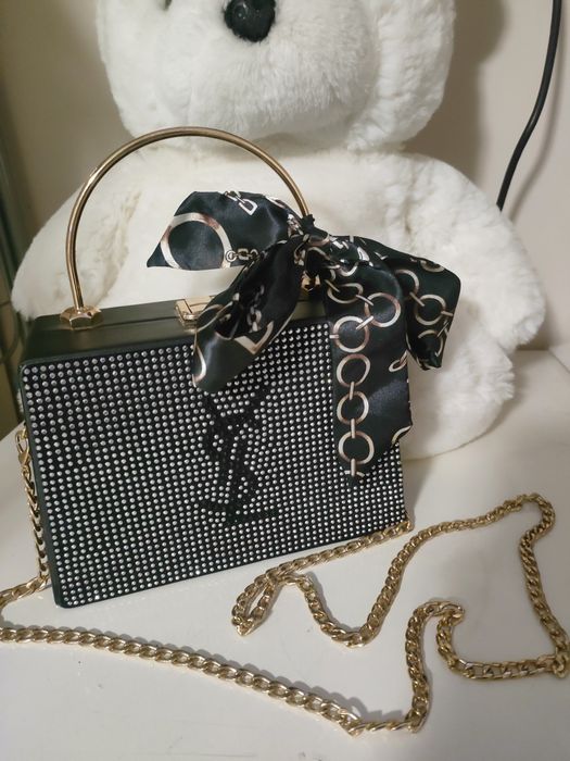 Torebka na łańcuszku