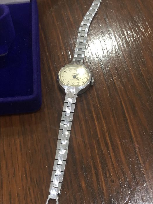 Zabytkowy zegarek damski radzieckiej marki Zaria Ussr Vintage