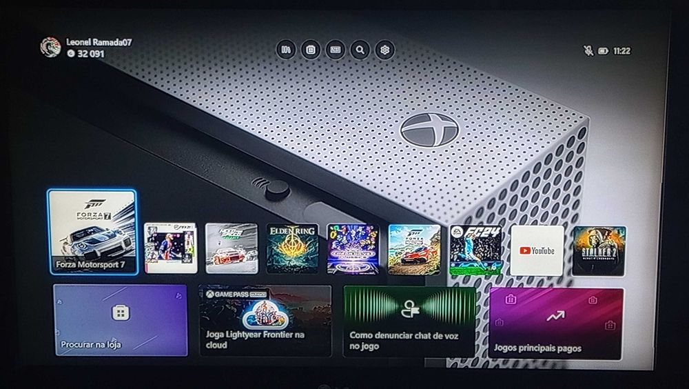 Xbox One s 1tb + kit Logitech G920 330€