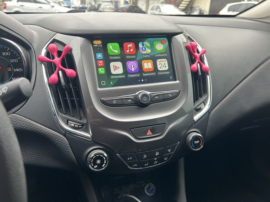 Продам Chevrolet Cruze