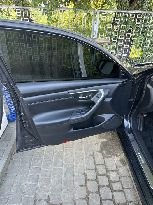 Продам nissan altima