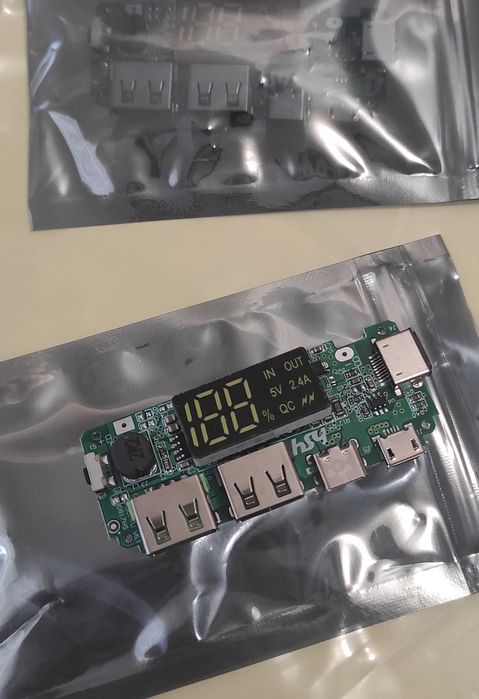 Плата контролер зяряду 2.4A LED для повербанка