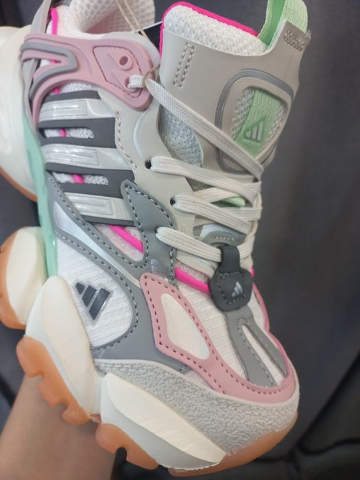 Кросівки Adidas Vento XLG