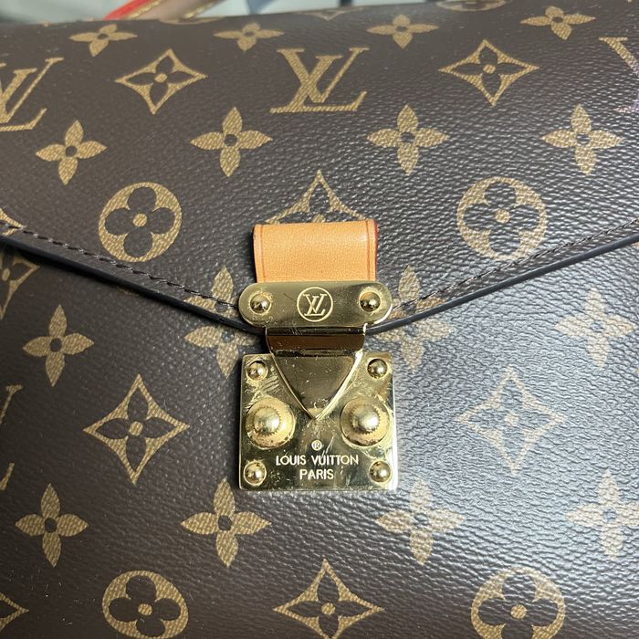 Mala Louis Vuitton Métis Pochette
