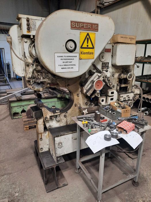 Wykrawarka Peddinghaus Super 16 Sprzedam