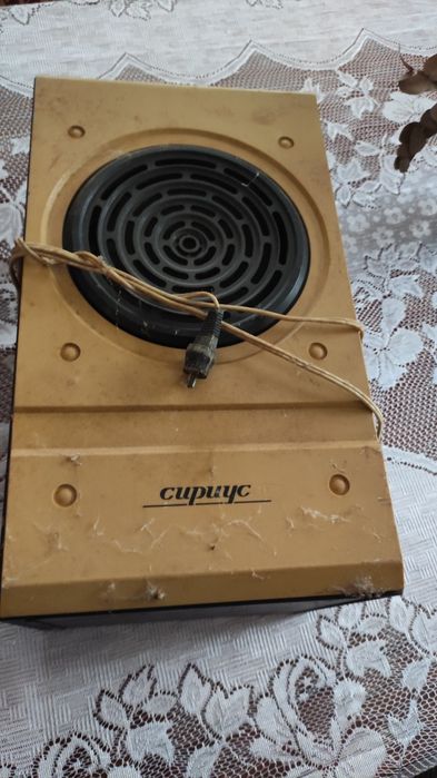 Колонка музикальна.