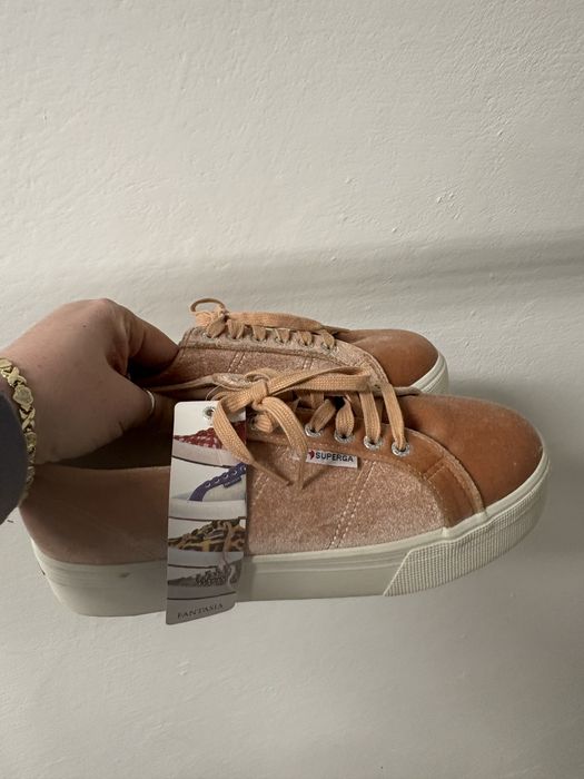 Buty 42 trampki platforma Superga łosoś welur nowe damskie