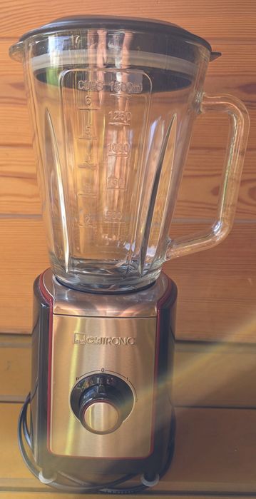 Blender kielichowy Clatronic