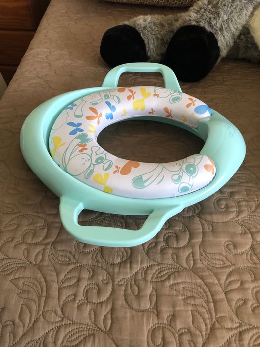 Redutor de sanita para crianças