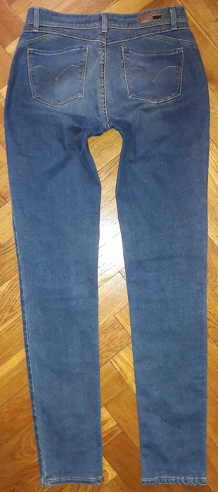 Spodnie damskie jeans Levis skinny 28