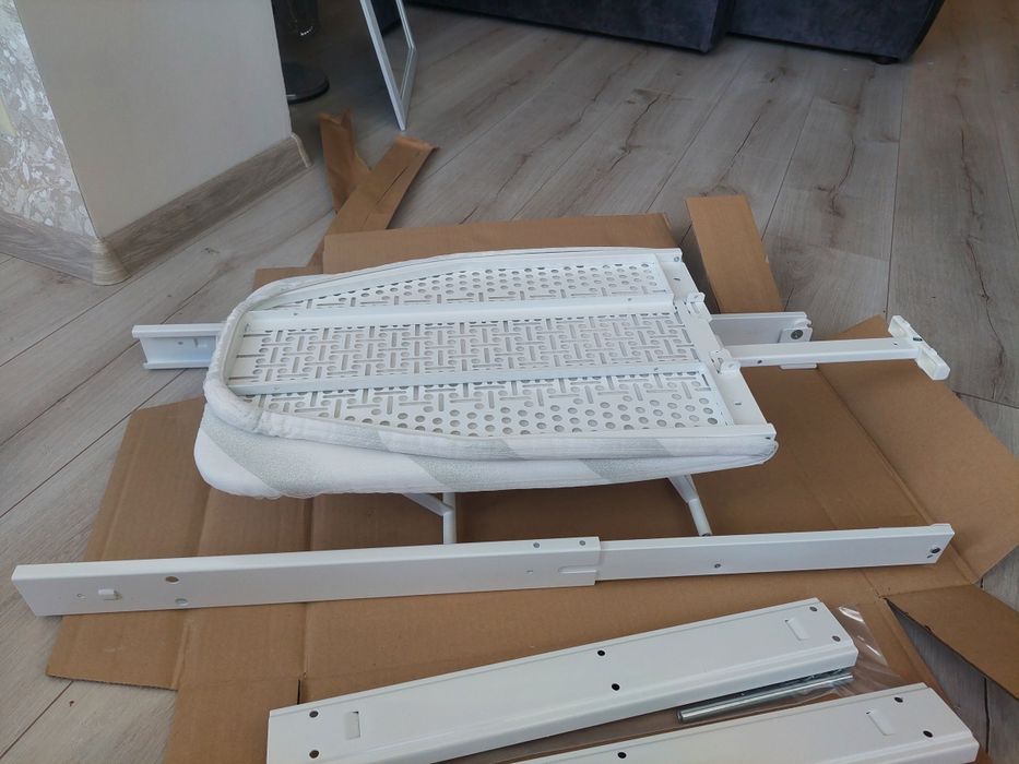 Вбудована прасувальна дошка. HAFELE Ironfix 5686710