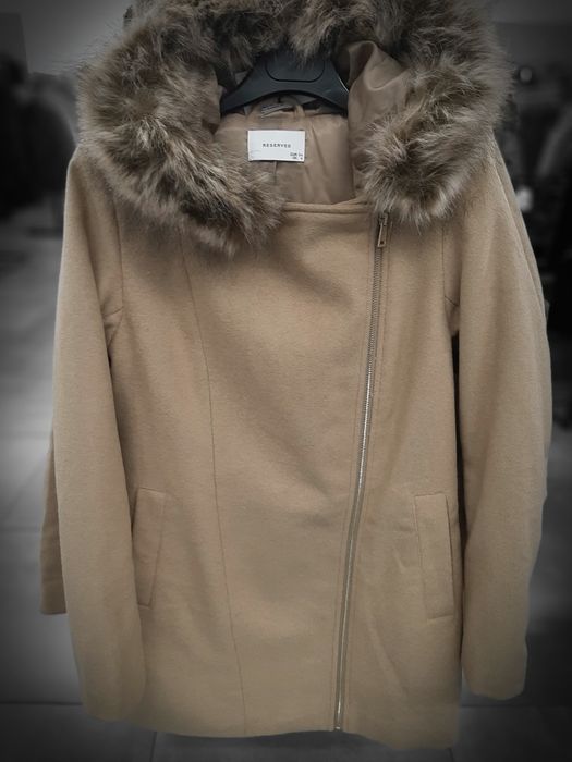 Женское полупальто Reserved