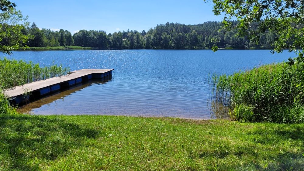 Dwa Domki Własna Linia brzegowa Mazury Domek nad jeziorem Noclegi Ełk