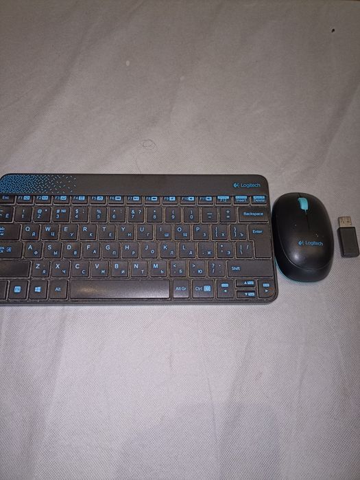 Продам безпроводную клавиатуру Logitech k240 комплект