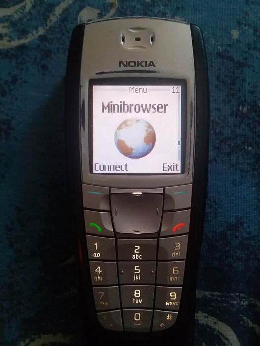 Телефон Nokia 6225