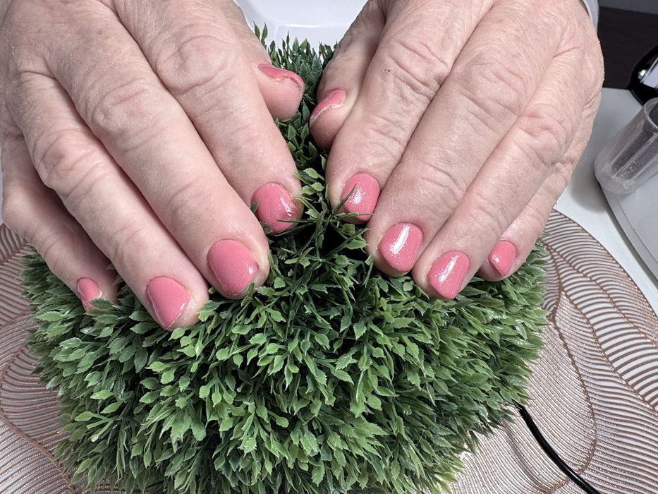 Запрошую на манікюр