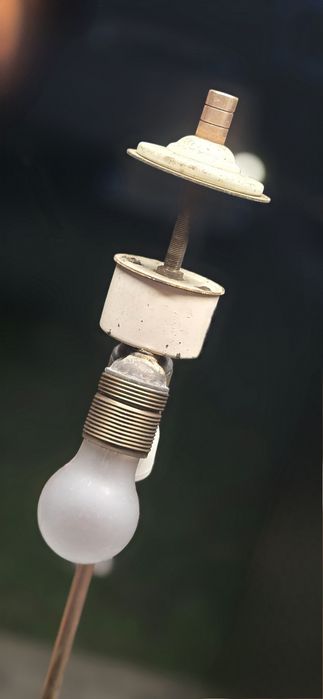 Lampka nocna podłogowa