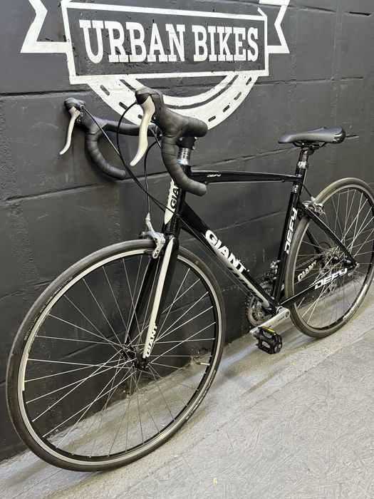 Rower szosowy Giant Defy Kolarzówka Shimano 54 cm Urban Bikes