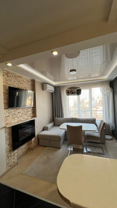 Продаж 2- кімнатної квартири по вулиці Кн. Ольги 4/9 ц, 62 м/кв, кімна