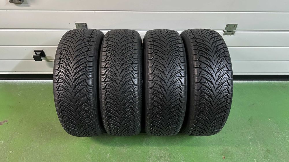 Komplet 195 65 R15 95V M+S Austone FixClime SP-4 bieżnik 2x7,2mm 2x7mm