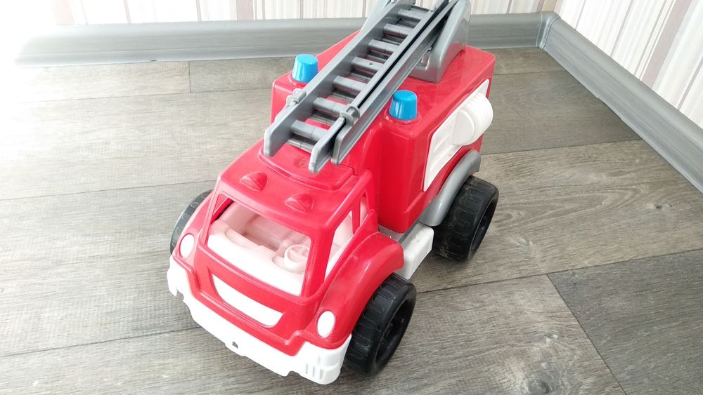 Детская пожарная машина