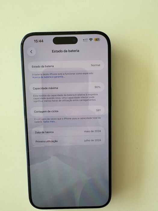 iPhone 15 Pro Max 256GB – Estado Excelente – Sem Marcas – 90% Estado da bateria