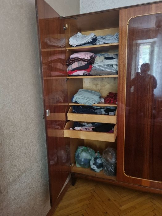 Шкаф со спального гарнитура