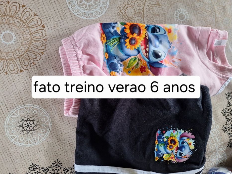 Roupas de  menina .