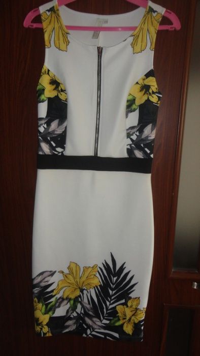 Piękna sukienka Bodyflirt roz. S-M