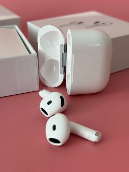 Apple AirPods 4 нові бездротові навушники