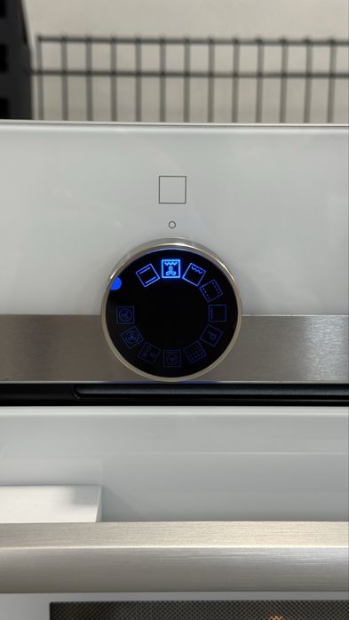 Вбудована духовка Siemens HB578ACWOS. Піролізна очистка