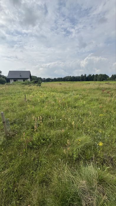 Dzialki budowlane uzbrojone 2000m