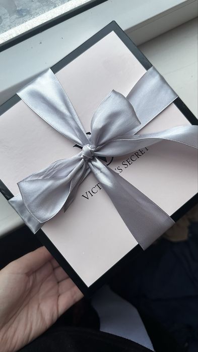 Спрей Victoria’s Secret Bombshell Intense