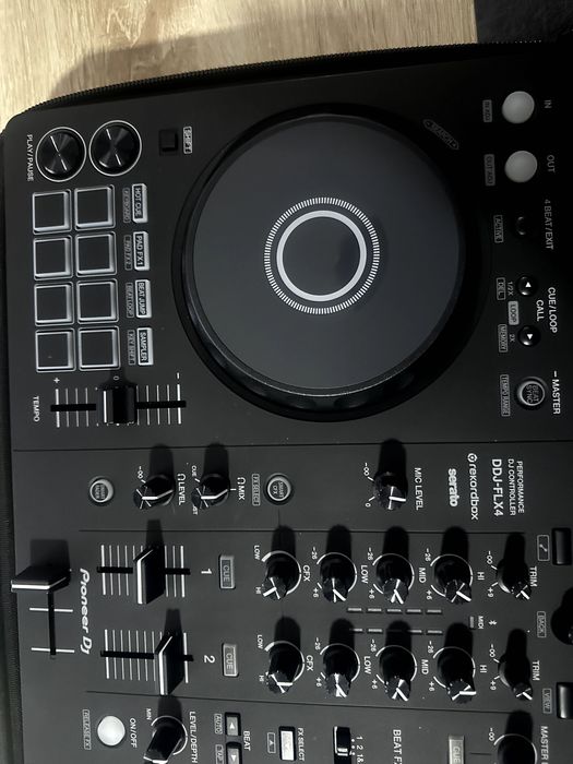 Título Pioneer DDJ‑FLX4 + Case rígido — Como nova