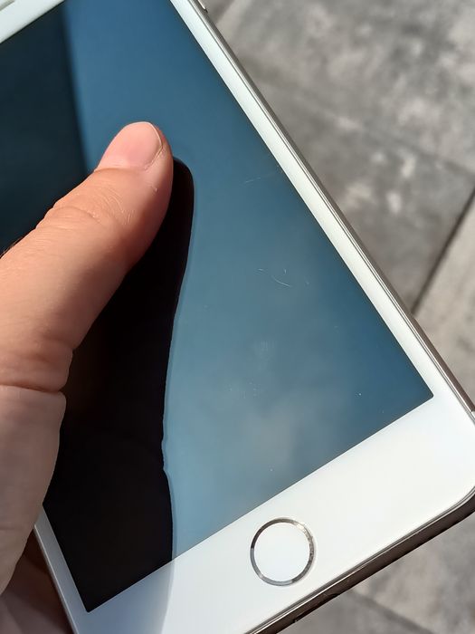 iPhone 6 Plus w idealnym stanie telefon smartfon 16 GB A1522