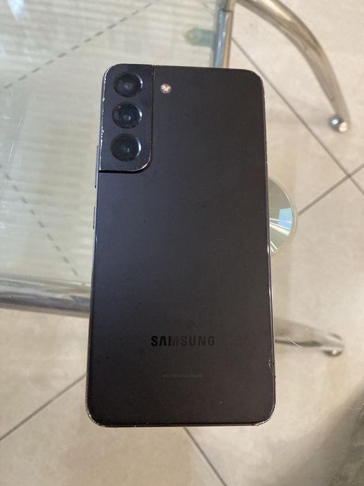 Продам samsung s22 8/128