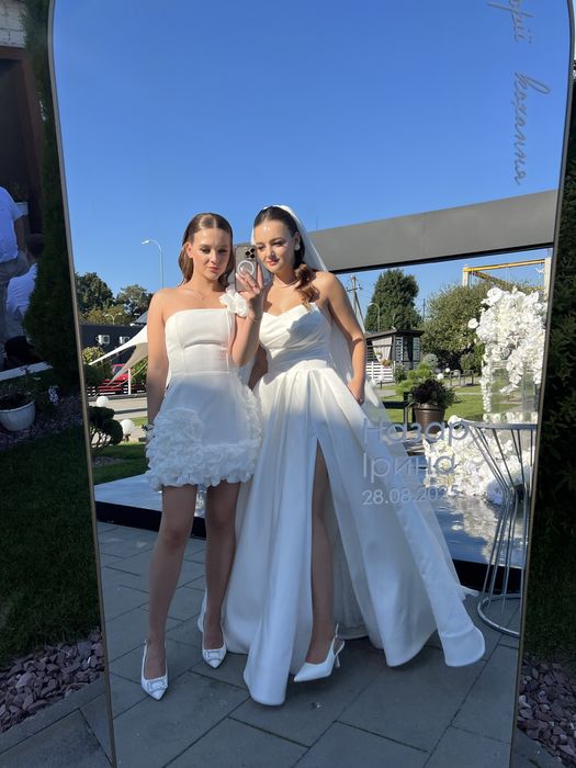 Весільна  сукня атласна