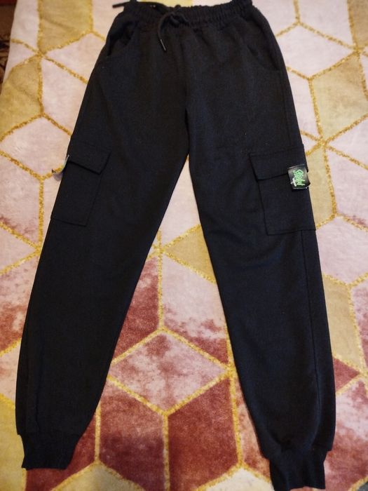 Спортивний одяг і кофта