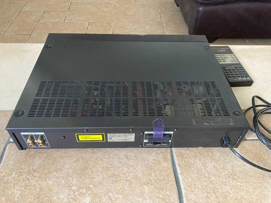 Leitor de CDs Sony CDP-502ES