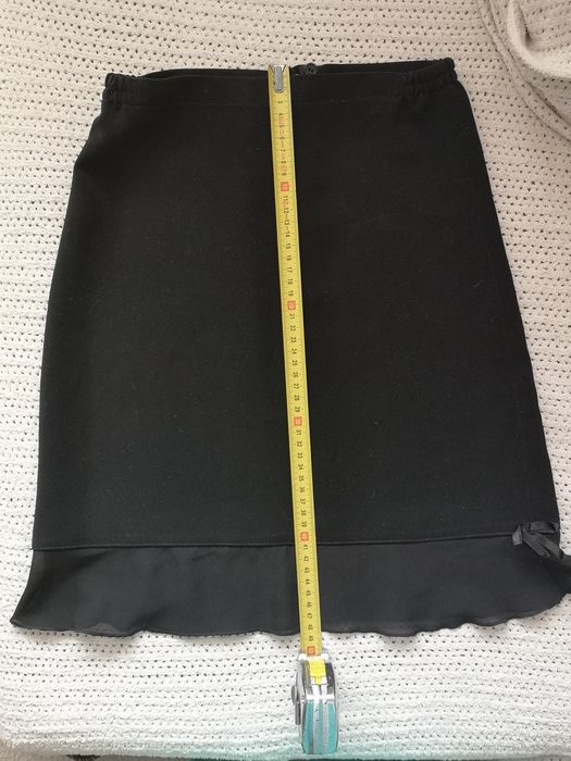 Spódniczka czarna galowa dla dziewczynki rozmiar 146 cm
