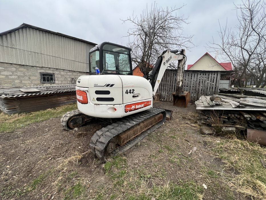Мініекскаватор BOBCAT 442   7.5 тон