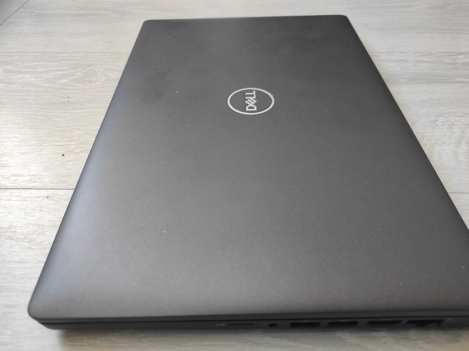Portátil Dell Latitude 5400 | Intel i7 | 32GB RAM