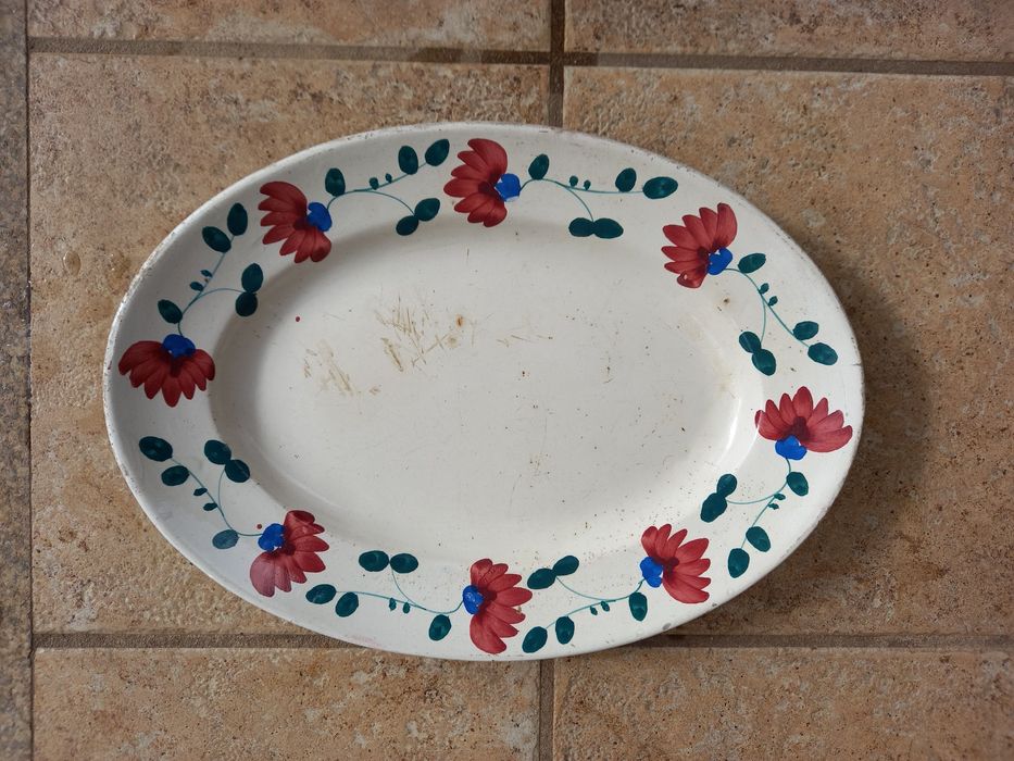 Travessa antiga pintada à mão