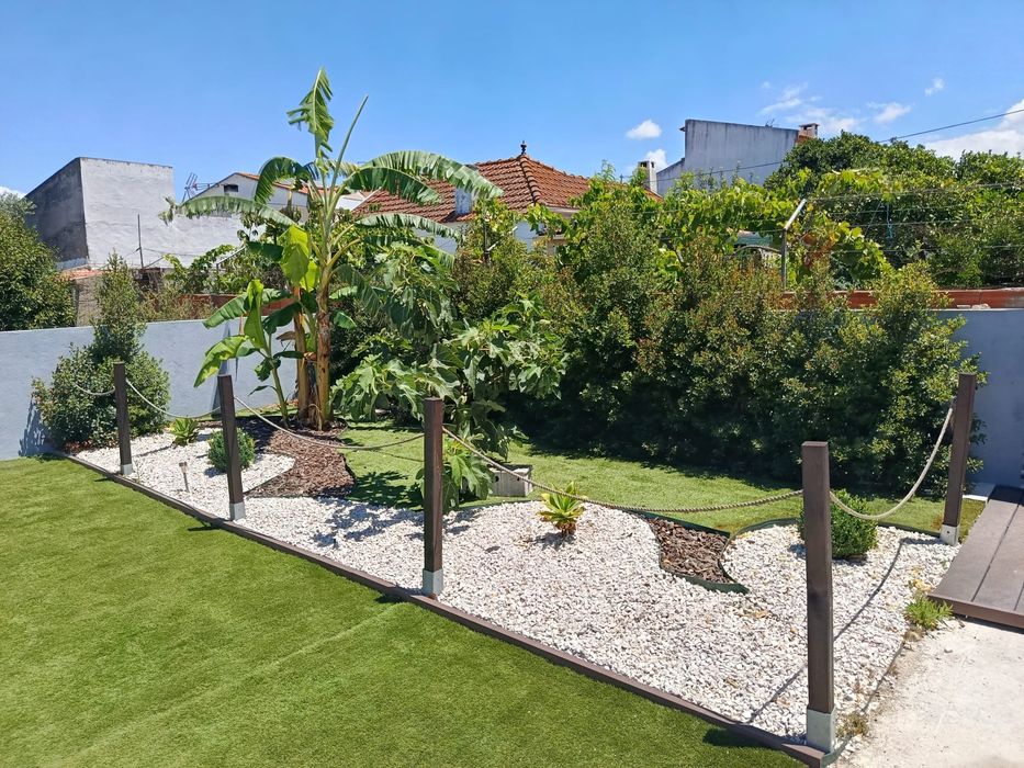 Espaço Privado c/ Piscina e Churrasqueira para Eventos e Convívios Familiares