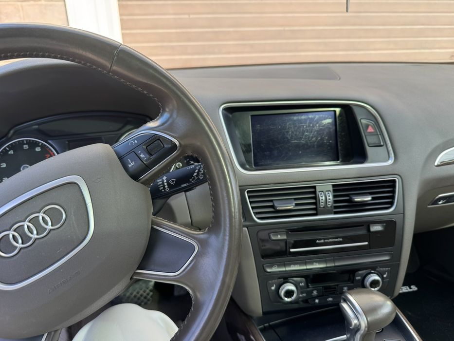 Продається автомобіль Q5