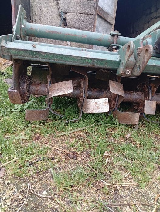 Vendo frese  para trator